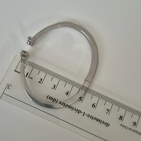 Elegant Silver Bracelet with Cz - Picture 5 of 5